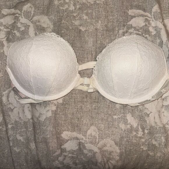 NWOT Victoria’s Secret White Lace Bra Size 36C - Picture 1 of 1